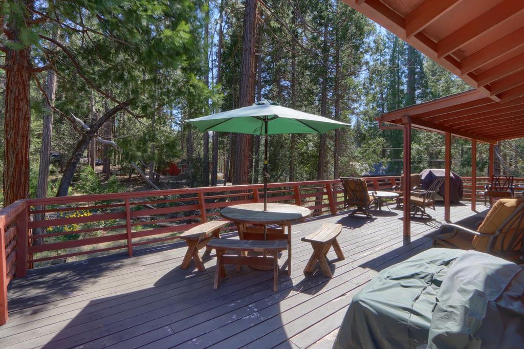 Image 25 of property listing at 2580 River Road, Wawona, CA 95389