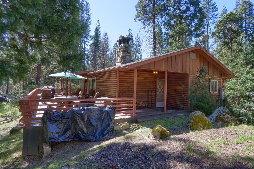 Image 33 of property listing at 2580 River Road, Wawona, CA 95389