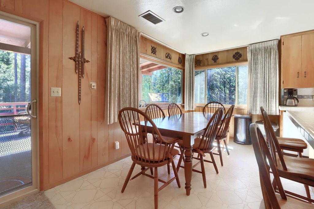 Image 6 of property listing at 2580 River Road, Wawona, CA 95389