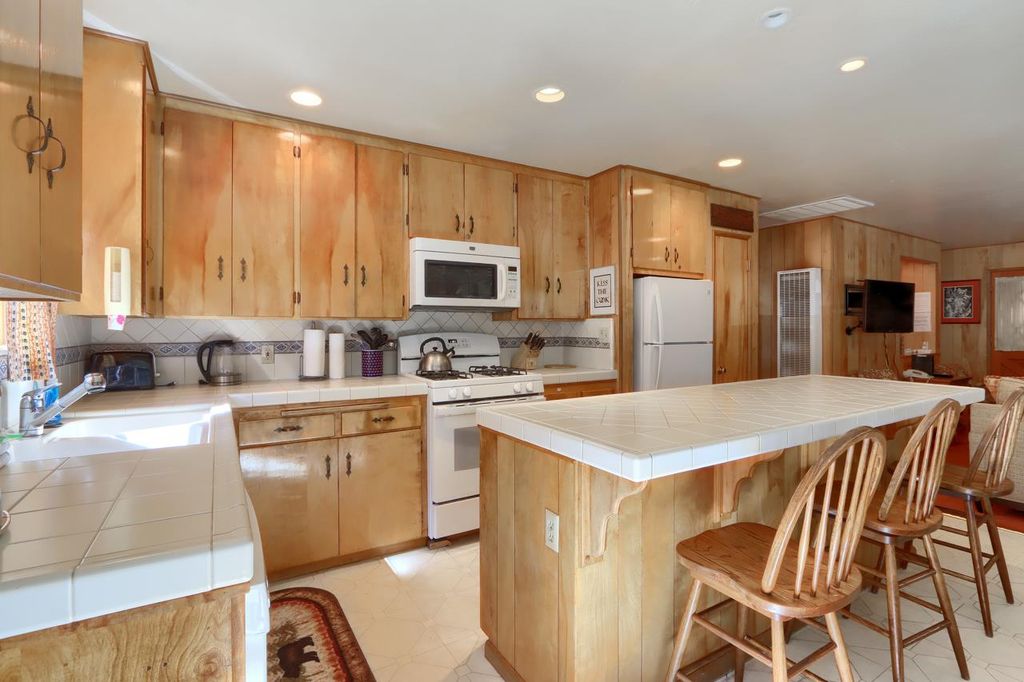 Image 8 of property listing at 2580 River Road, Wawona, CA 95389