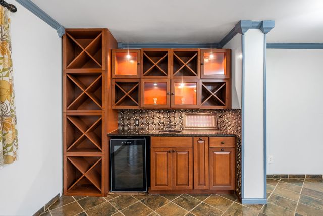 369 Holiday Acres Dr, Springville, TN 38256