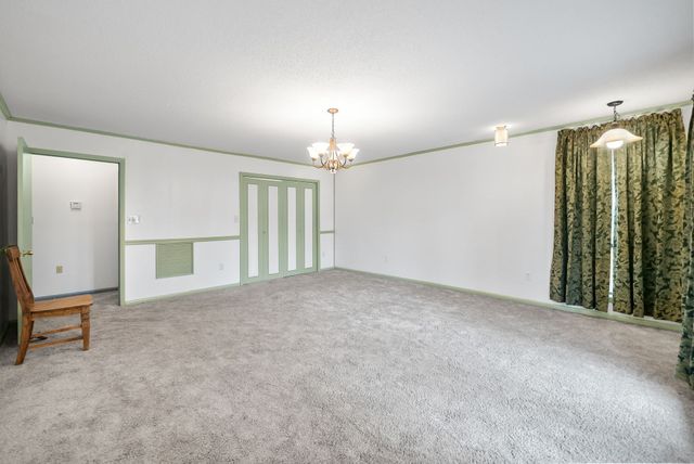 369 Holiday Acres Dr, Springville, TN 38256