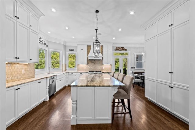 508 Chippenham Ct, Franklin, TN 37069