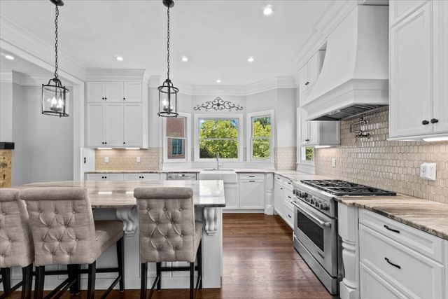 508 Chippenham Ct, Franklin, TN 37069