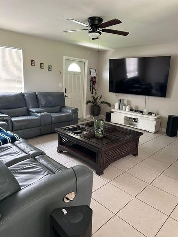 849 SW Bayshore Boulevard, Port St. Lucie, Port St Lucie, FL 34983