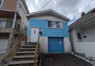 1437 Gehr Pl, North Bergen Twp., NJ 07047