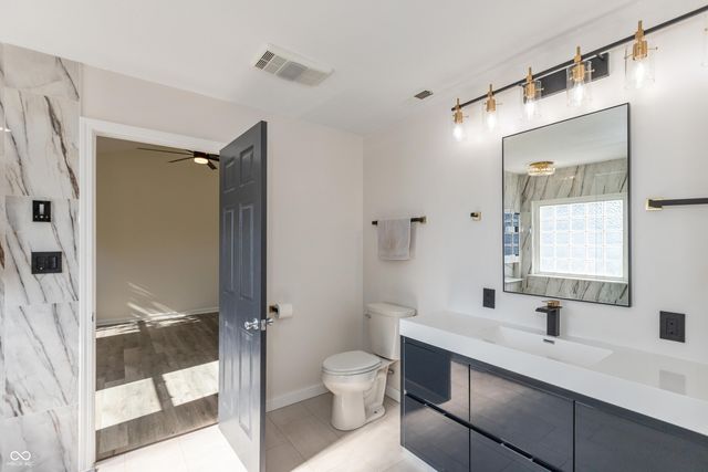 821 Harvest Lake Drive, Brownsburg, IN 46112