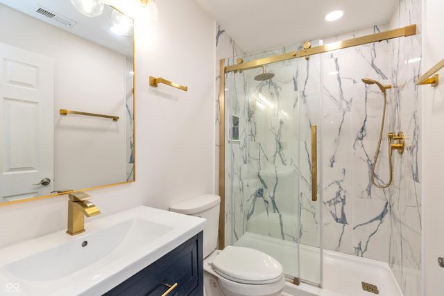 821 Harvest Lake Drive, Brownsburg, IN 46112