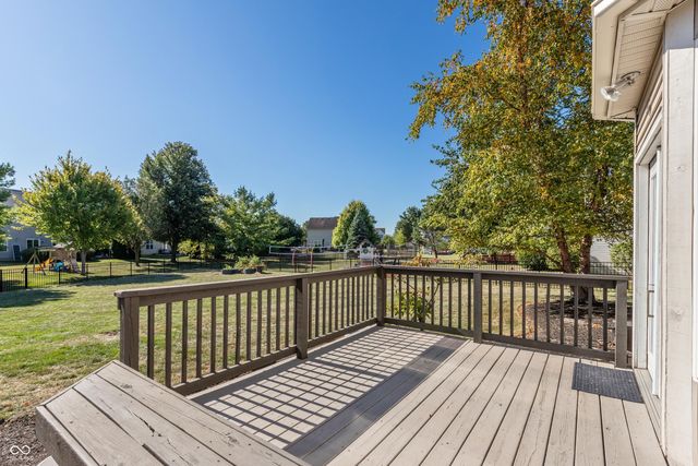 821 Harvest Lake Drive, Brownsburg, IN 46112