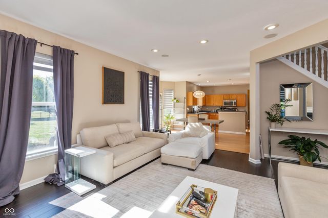 821 Harvest Lake Drive, Brownsburg, IN 46112