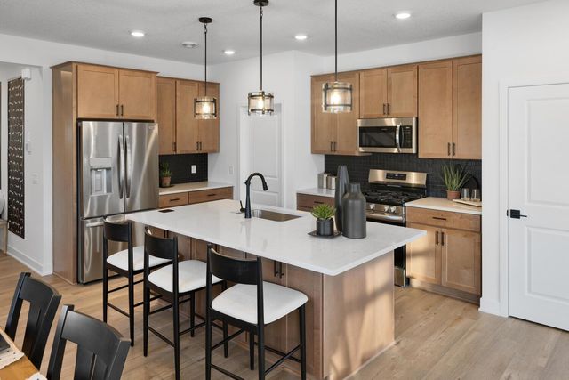 13785 Hollybrook Circle, Apple Valley, MN 55124