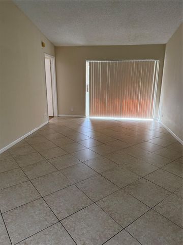 10773 Cleary Boulevard 307, Plantation, FL 33324