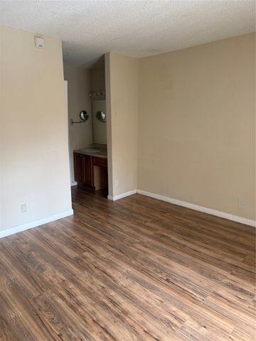 10773 Cleary Boulevard 307, Plantation, FL 33324