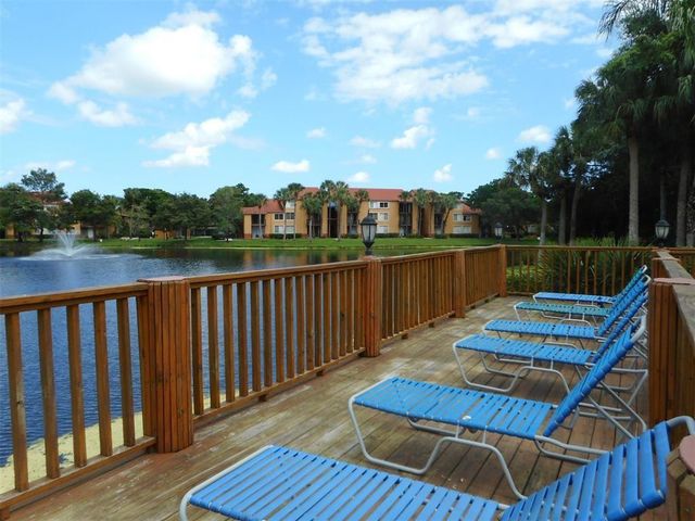 10773 Cleary Boulevard 307, Plantation, FL 33324