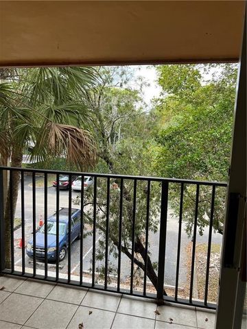 10773 Cleary Boulevard 307, Plantation, FL 33324