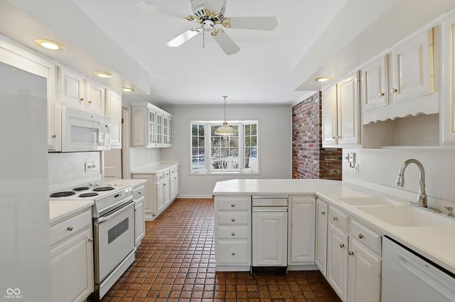 7812 Buckskin Drive, Indianapolis, IN 46250