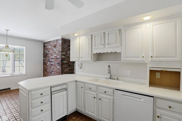 7812 Buckskin Drive, Indianapolis, IN 46250