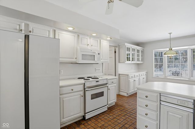 7812 Buckskin Drive, Indianapolis, IN 46250