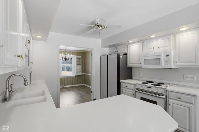 7812 Buckskin Drive, Indianapolis, IN 46250