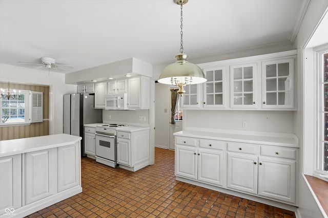 7812 Buckskin Drive, Indianapolis, IN 46250