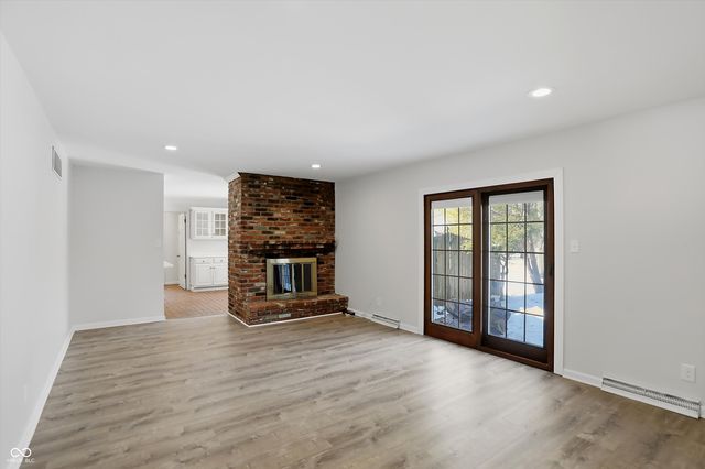 7812 Buckskin Drive, Indianapolis, IN 46250