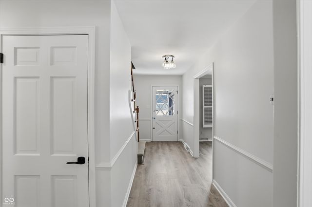 7812 Buckskin Drive, Indianapolis, IN 46250