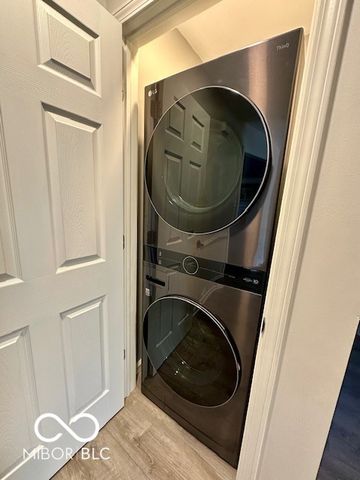 7812 Buckskin Drive, Indianapolis, IN 46250