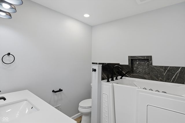 7812 Buckskin Drive, Indianapolis, IN 46250