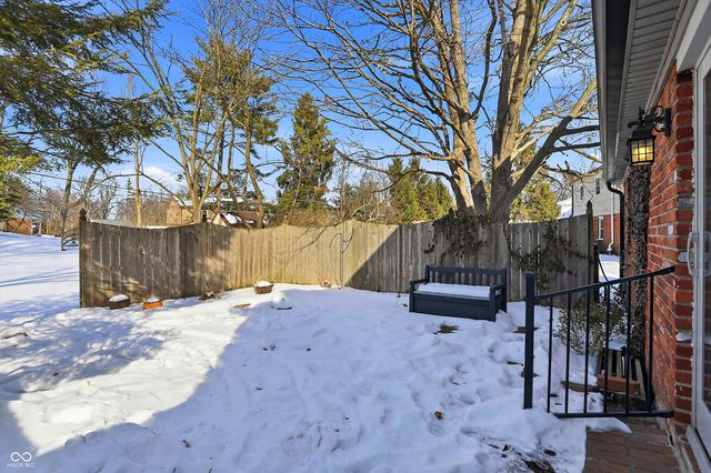 7812 Buckskin Drive, Indianapolis, IN 46250