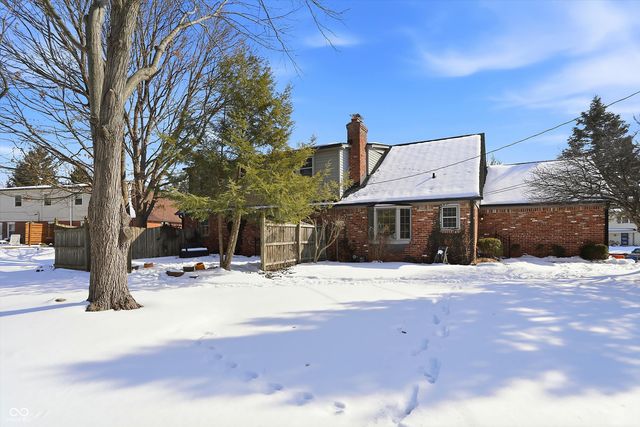 7812 Buckskin Drive, Indianapolis, IN 46250