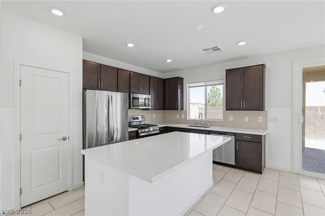 6710 High Quest Street, North Las Vegas, NV 89086