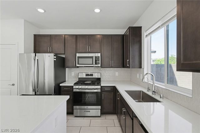 6710 High Quest Street, North Las Vegas, NV 89086