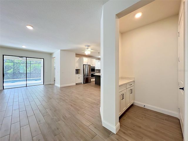 8409 VIVARO ISLE WAY, Windermere, FL 34786
