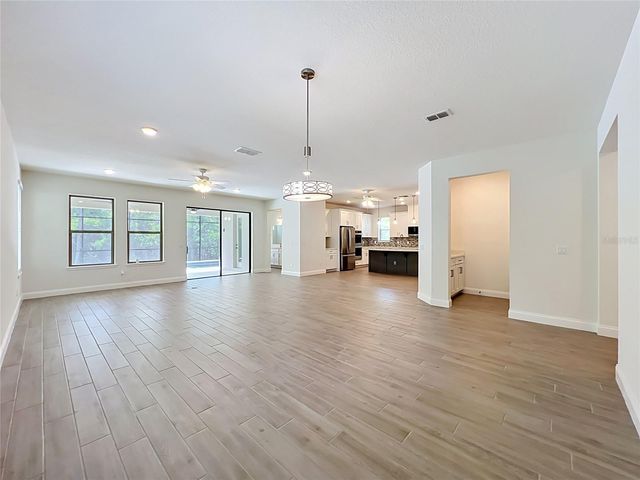 8409 VIVARO ISLE WAY, Windermere, FL 34786