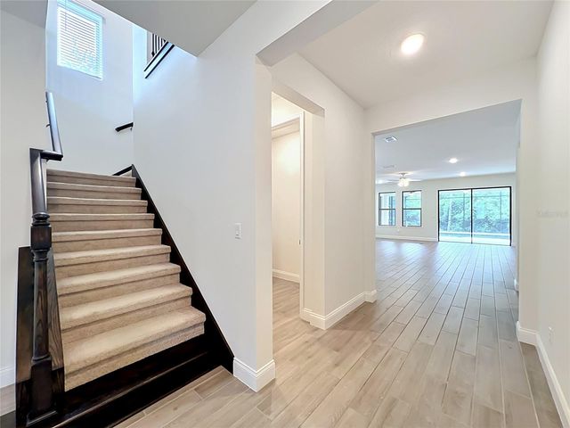 8409 VIVARO ISLE WAY, Windermere, FL 34786