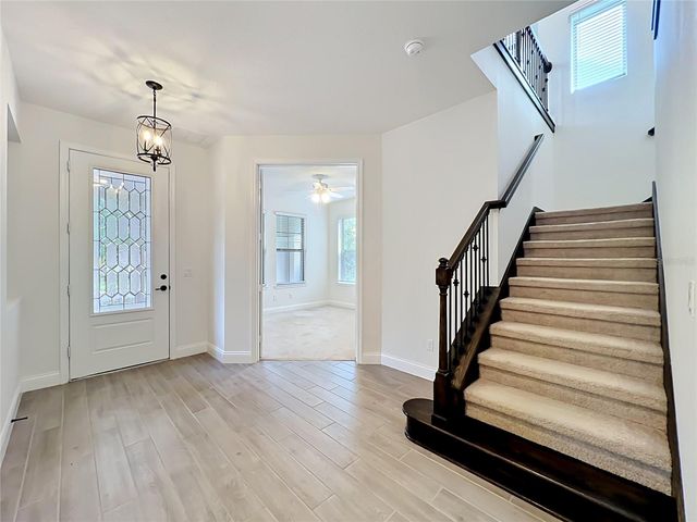 8409 VIVARO ISLE WAY, Windermere, FL 34786