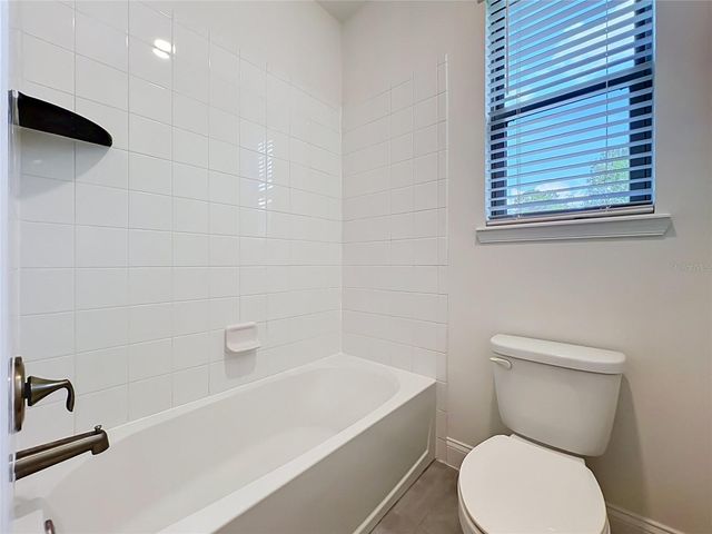8409 VIVARO ISLE WAY, Windermere, FL 34786
