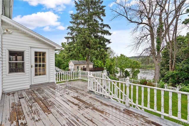 2870 State Route 48, Minetto, NY 13126