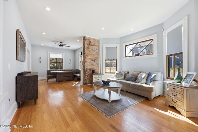 1614 N MARKET Street, Jacksonville, FL 32206