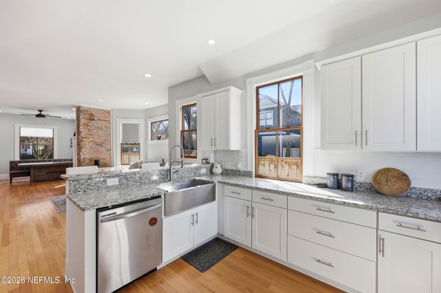 1614 N MARKET Street, Jacksonville, FL 32206