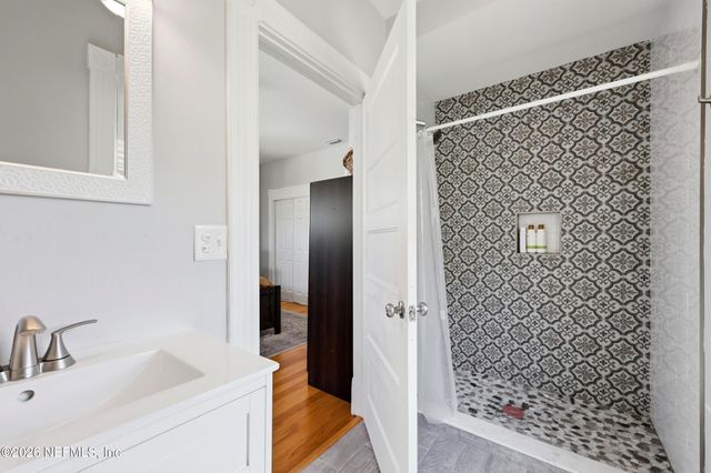 1614 N MARKET Street, Jacksonville, FL 32206