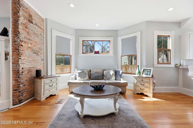 1614 N MARKET Street, Jacksonville, FL 32206