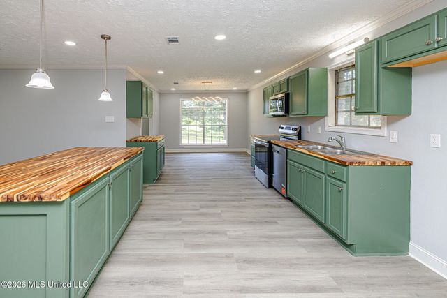 303 Kiowa Drive, Madison, MS 39110