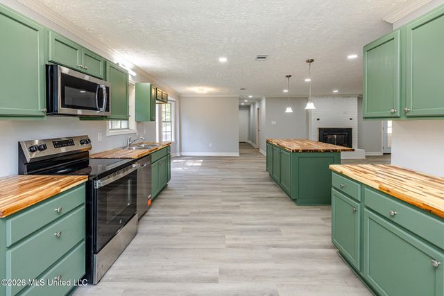 303 Kiowa Drive, Madison, MS 39110