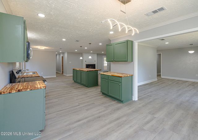 303 Kiowa Drive, Madison, MS 39110