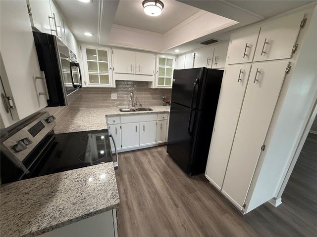 14731 PINE GLEN CIRCLE, Lutz, FL 33559