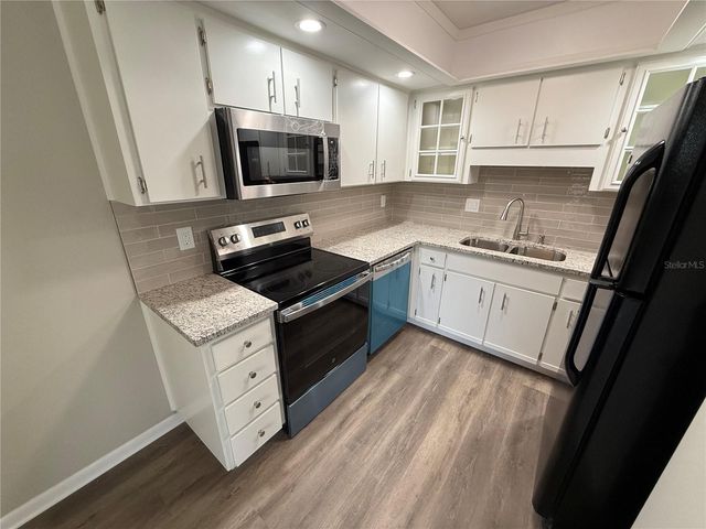 14731 PINE GLEN CIRCLE, Lutz, FL 33559