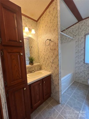 408 Riverwind Drive, Hendersonville, NC 28739