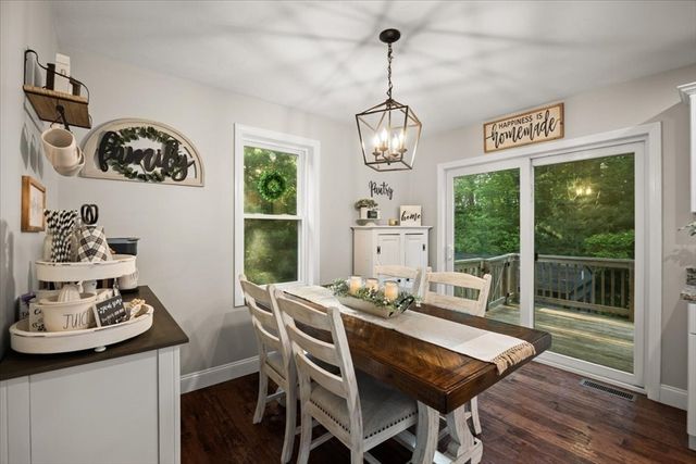 405 Norton Ave, Taunton, MA 02780