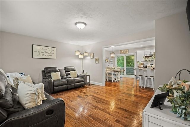 405 Norton Ave, Taunton, MA 02780